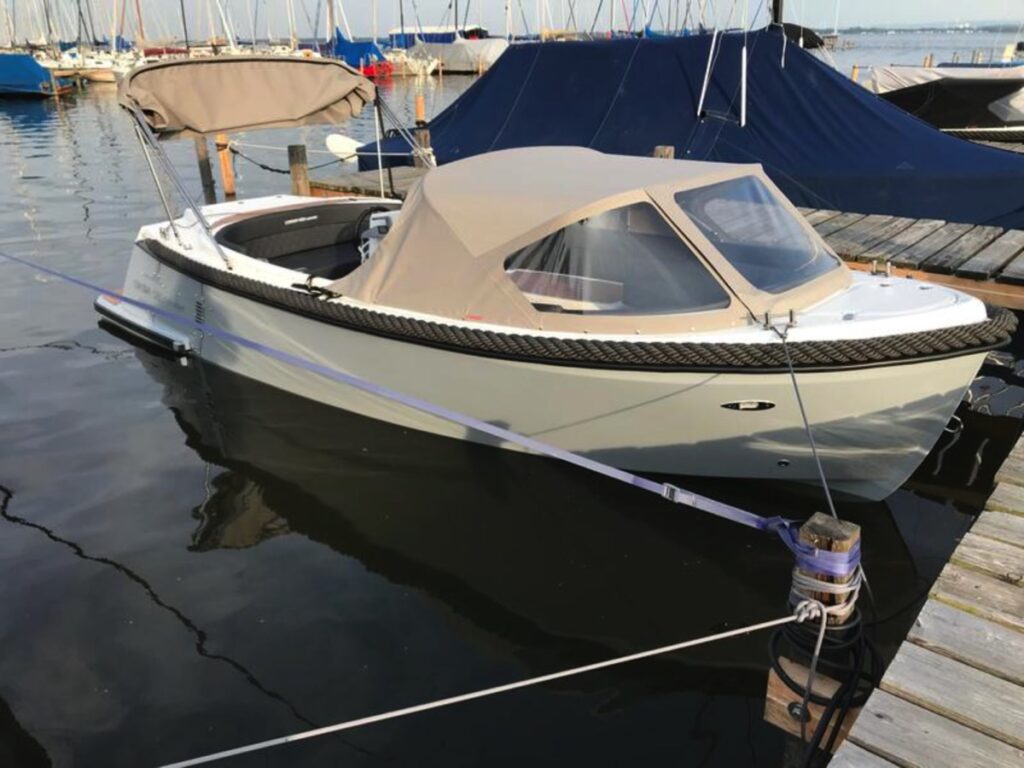 Elektroboot Corsiva 595 Tender