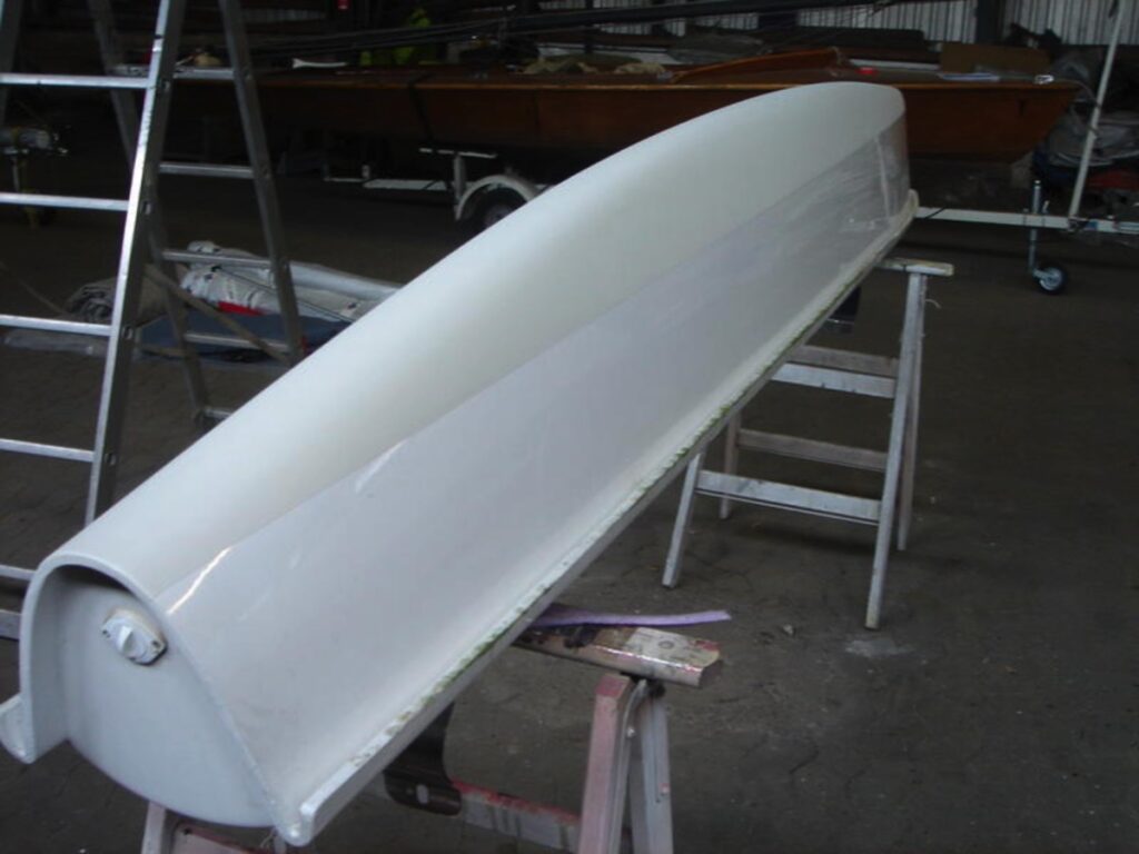 Unterwasseranstrich Trimaran Magnum 18