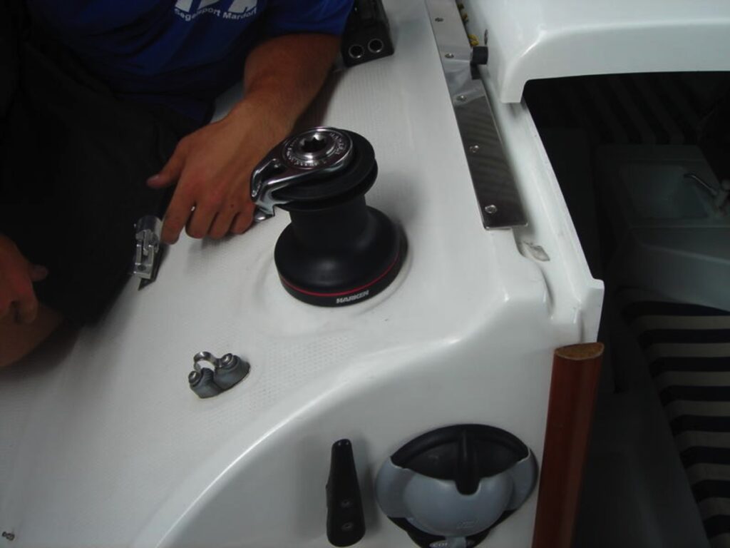 Winsch Harken ST16 selftailing First 211