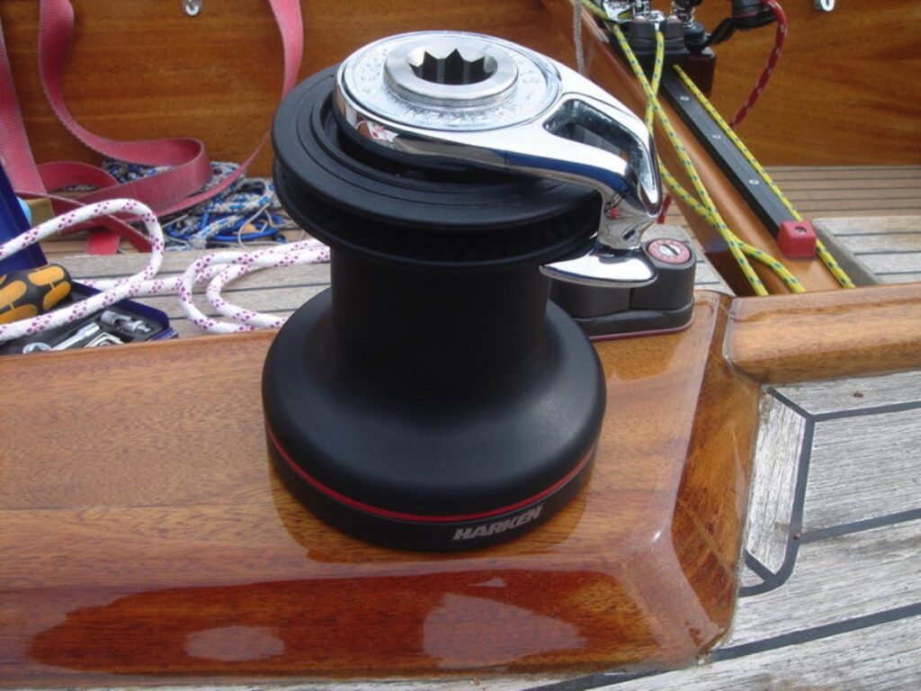 Winsch Harken ST16 selftailing R-Boot