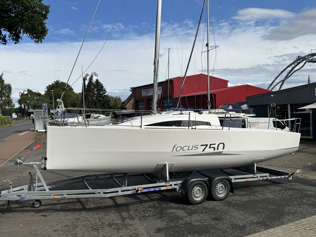 Focus 750