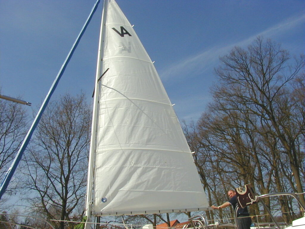 Großsegel Varianta 65  -1